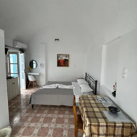 Stella Nomikou Apartmanhotel Firosztefáni