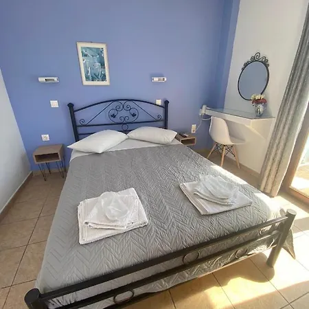 Stella Nomikou Aparthotel