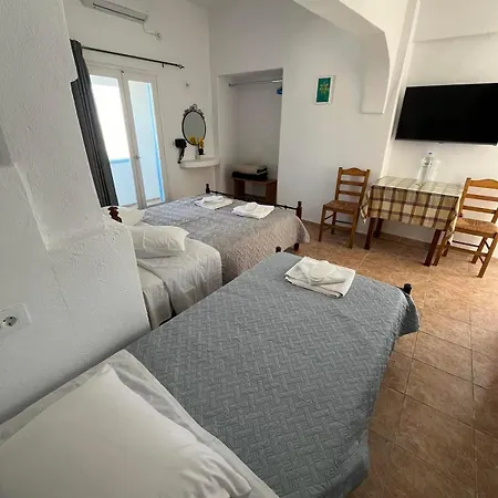 Stella Nomikou Aparthotel