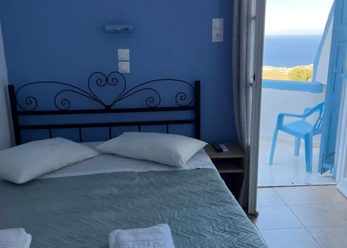 Ξενοδοχείο με διαμερίσματα στέλλα νομικού 3*